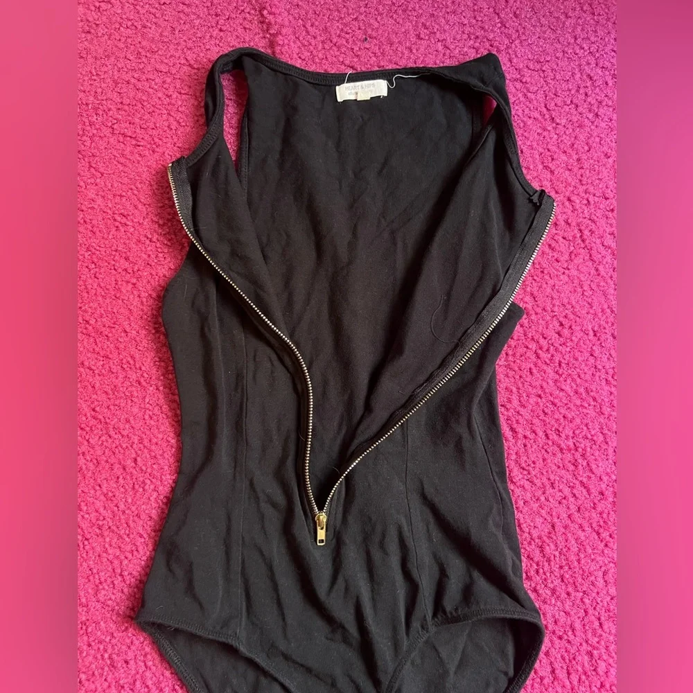 Body suit - Picture 1 of 6